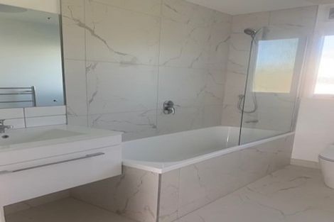 Photo of property in 40 Richards Avenue, Forrest Hill, Auckland, 0620