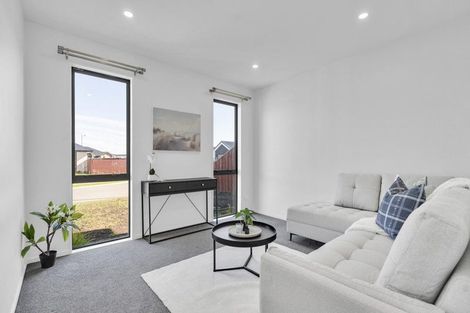 Photo of property in 6 Crosado Place, Rolleston, 7614