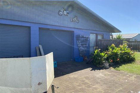 Photo of property in 3 Cholmondeley Crescent, Whitianga, 3510