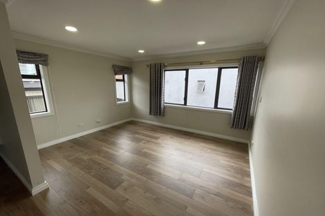 Photo of property in 791a East Coast Road, Northcross, Auckland, 0630