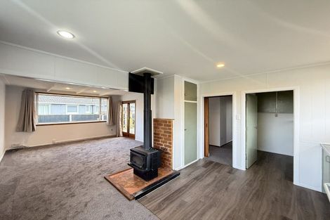 Photo of property in 40 Frensham Crescent, Woolston, Christchurch, 8062