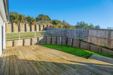 Photo of property in 16 Awa Avenue, Helensville, 0800