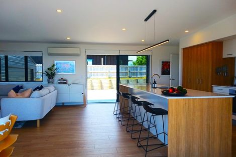 Photo of property in 6 Sunset Heights, Cable Bay, 0420