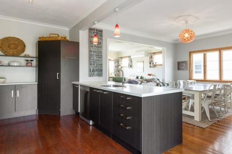 Photo of property in 1111a Heretaunga Street East, Parkvale, Hastings, 4122