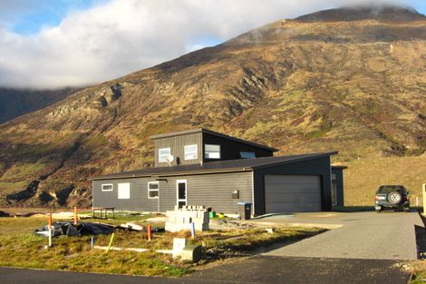 Photo of property in 6 Mcivor Lane, Lake Hayes, Queenstown, 9304