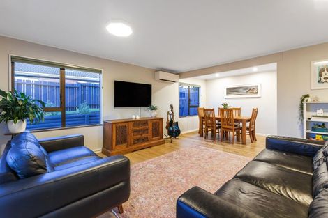 Photo of property in 23 James Cook Drive, Whitby, Porirua, 5024
