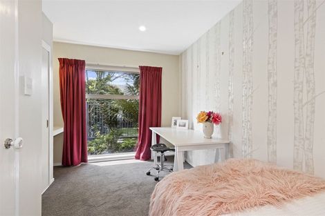 Photo of property in 21 Witbrock Crescent, Burnside, Christchurch, 8053