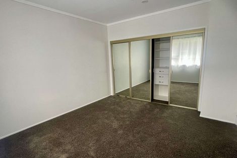 Photo of property in 35 Tabitha Crescent, Henderson, Auckland, 0612