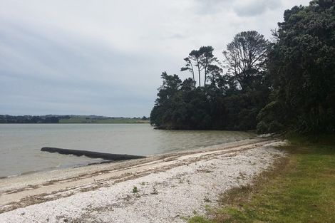 Photo of property in 9 Beach Road, Glenbrook, Waiuku, 2681