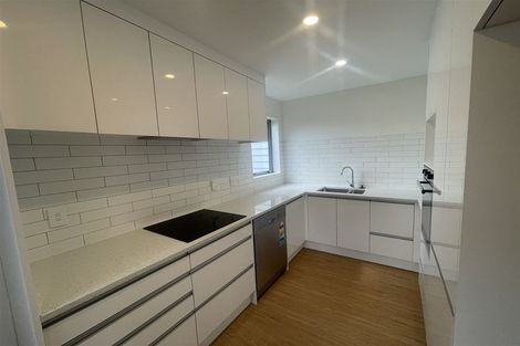 Photo of property in 11a Reid Road, New Lynn, Auckland, 0600