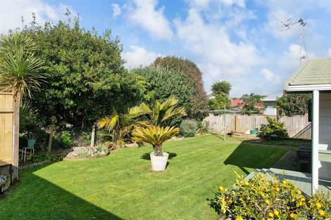 Photo of property in 27 Charles Street, Levin, 5510