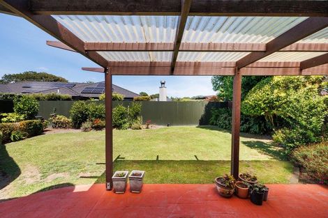 Photo of property in 17 Aintree Crescent, Awapuni, Palmerston North, 4412
