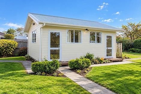 Photo of property in 63 Liverton Crescent, Bishopdale, Christchurch, 8053
