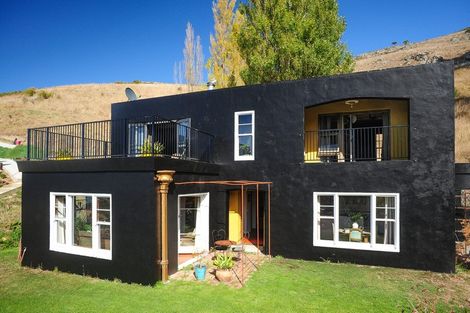 Photo of property in 25c Walkers Road, Lyttelton, 8082