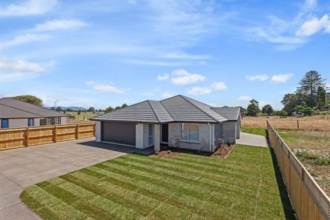 Photo of property in 12 Kotare Drive, Coastlands, Whakatane, 3120
