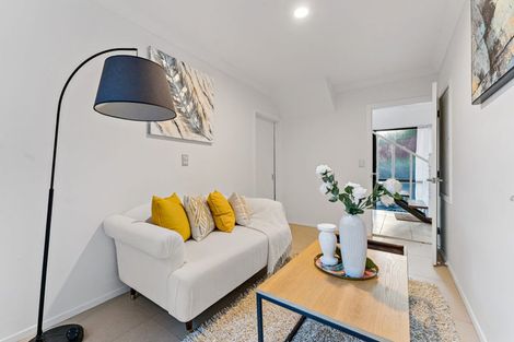 Photo of property in 6b Beldon Place, Pakuranga Heights, Auckland, 2010