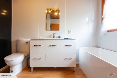 Photo of property in 171 Broderick Road, Johnsonville, Wellington, 6037