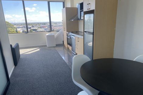 Photo of property in Twin Towers, 706/17 Putney Way, Manukau, Auckland, 2104