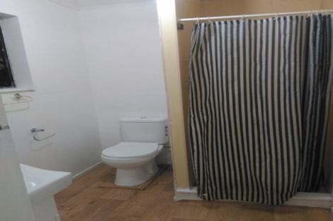 Photo of property in 42 Kamahi Street, Stokes Valley, Lower Hutt, 5019