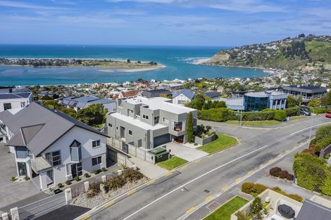 Photo of property in 67 Glenstrae Road, Redcliffs, Christchurch, 8081