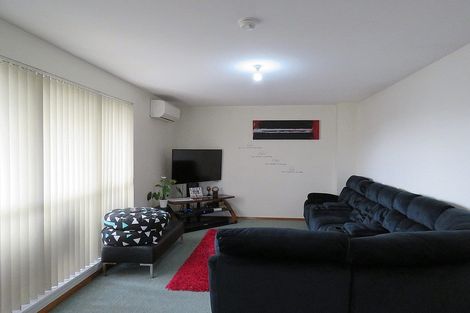 Photo of property in 2/28 Mona Vale Avenue, Riccarton, Christchurch, 8011