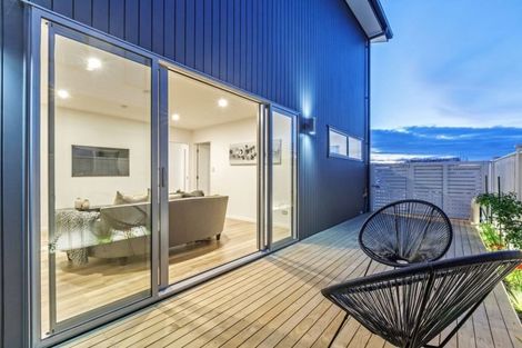 Photo of property in 27 Aviation Drive, Hobsonville, Auckland, 0616