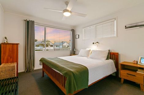 Photo of property in 53 Gordon Avenue, Forrest Hill, Auckland, 0620