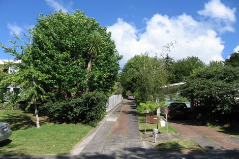 Photo of property in 24 Compton Street, Hillcrest, Auckland, 0627