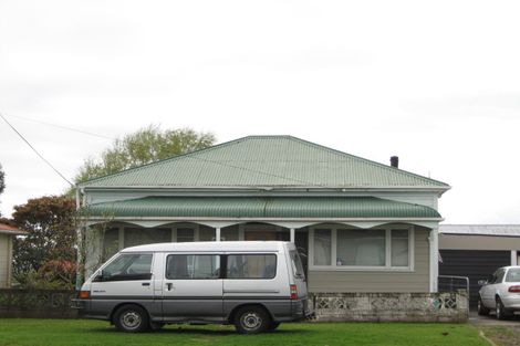 Photo of property in 30 Cracroft Street, Waitara, 4320