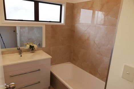 Photo of property in 1/397 Roscommon Road, Clendon Park, Auckland, 2103