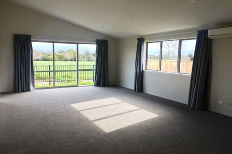 Photo of property in 34 Richardson Road, Omokoroa, 3114