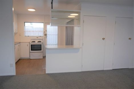 Photo of property in 2/78 Panorama Road, Mount Wellington, Auckland, 1060