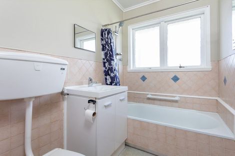 Photo of property in 2/70 Station Road, Papatoetoe, Auckland, 2025