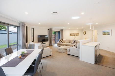 Photo of property in 27 Titoki Street, Palmerston North, 4414