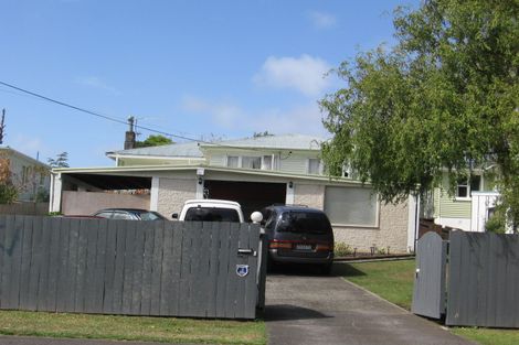 Photo of property in 79 Sabulite Road, Kelston, Auckland, 0602