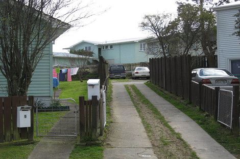 Photo of property in 5 Aporoa Grove, Wainuiomata, Lower Hutt, 5014