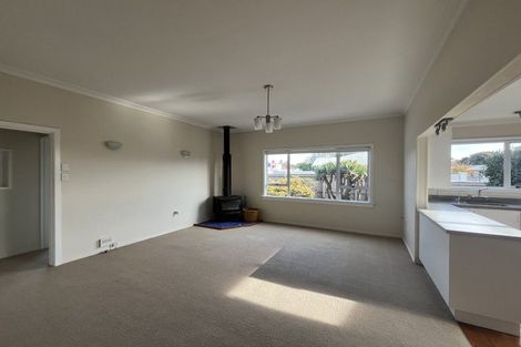 Photo of property in 25 Belt Road, Moturoa, New Plymouth, 4310