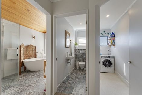 Photo of property in 63 Brooklands Road, Atawhai, Nelson, 7010