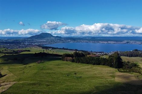 Photo of property in 40 Trig Hill, Acacia Bay, Taupo, 3385