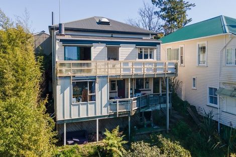 Photo of property in 27 Wellington Street, Nelson South, Nelson, 7010