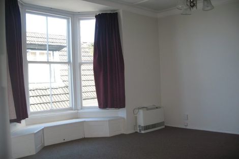 Photo of property in 3-5 Knoll Street, Island Bay, Wellington, 6023