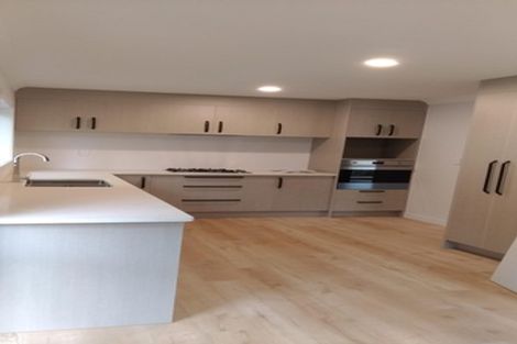 Photo of property in 1554a Great North Road, Waterview, Auckland, 1026