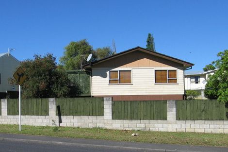 Photo of property in 111 Moire Road, West Harbour, Auckland, 0618