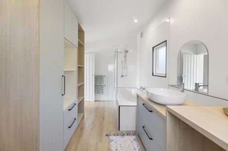 Photo of property in 10 Pretoria Avenue, Saint Clair, Dunedin, 9012
