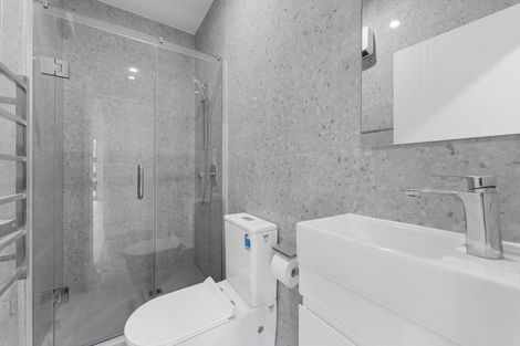 Photo of property in 2/97 Great South Road, Manurewa, Auckland, 2102