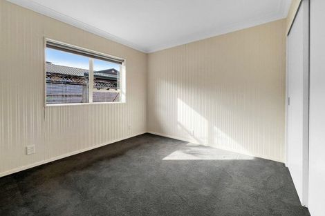 Photo of property in 12 Stewart Gibson Place, Manurewa, Auckland, 2105