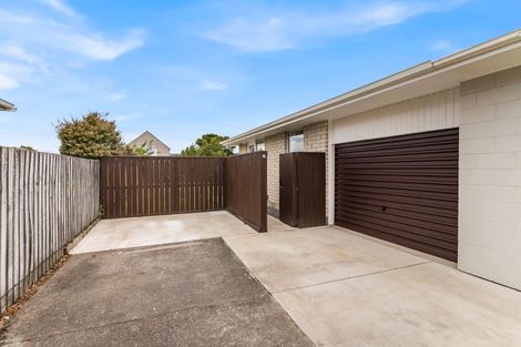 Photo of property in 2/17 Blakehall Place, Spreydon, Christchurch, 8024