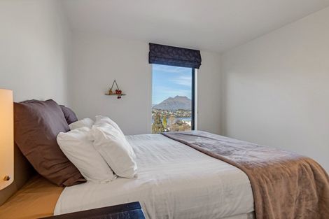 Photo of property in 9 Woodlands Close, Queenstown, 9300