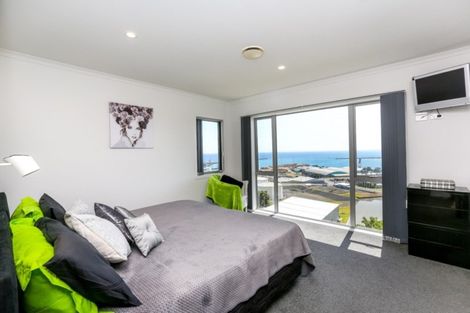 Photo of property in 20 Findlay Street, Moturoa, New Plymouth, 4310