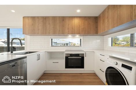 Photo of property in 67a Royal Crescent, Saint Kilda, Dunedin, 9012
